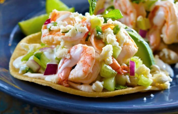 Tostadas de ceviche de camarón